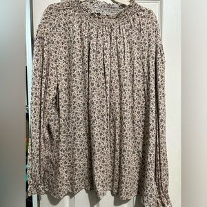 GeeGee 3x floral shirt with elastic neck and sleeves.